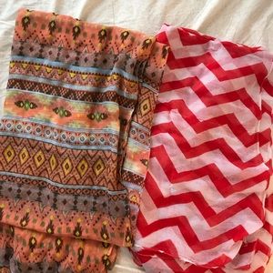 ‼️LAST CHANCE‼️2 light scarves